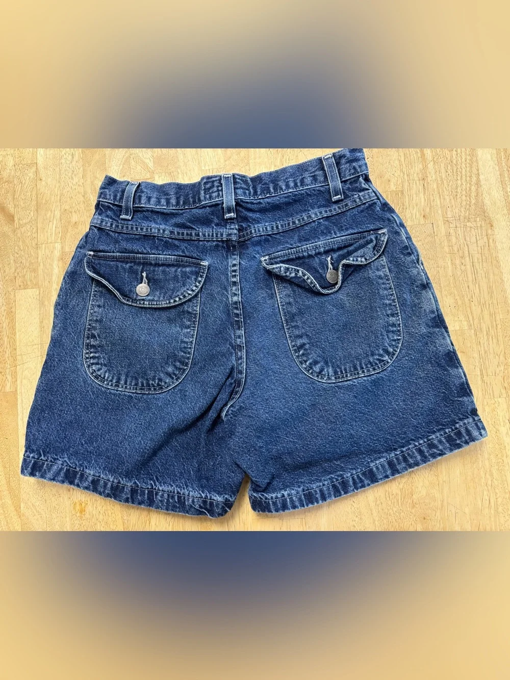 Vintage 90’s/Y2K Wrangler Women Dark Blue Denim High-Waisted Mom Shorts